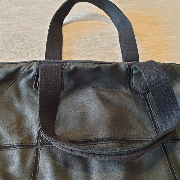 Diesel Bag Black. Leather Patches Sewn onto Canvas - Picture 5 of 7